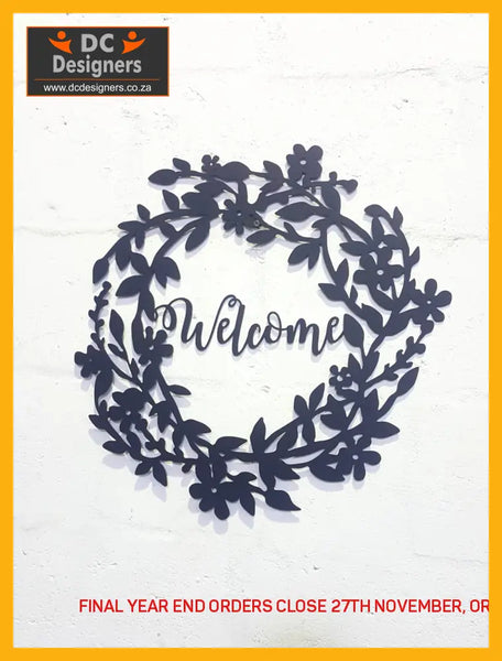 Welcome Wreath Wall Art Dog Kennel & Run Accessories